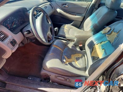Zdjęcie 7 z 12 samochodu: 2000 HONDA ACCORD EX VIN:1HGCG5662YA151866 - miniatura