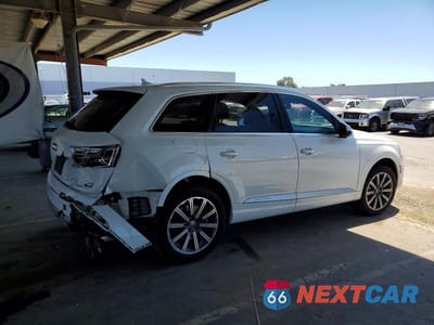 Trzecie zdjęcie samochodu z tyłu: 2017 AUDI Q7 PREMIUM PLUS VIN:WA1LAAF7XHD022736 - miniatura