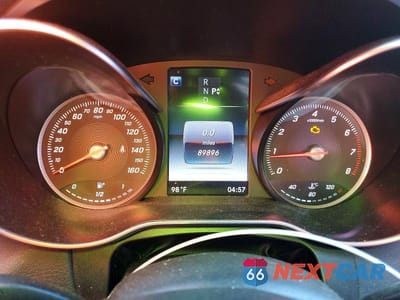 Zdjęcie 9 z 13 samochodu: 2016 MERCEDES-BENZ C 300 4MATIC VIN:55SWF4KB6GU175782 - miniatura