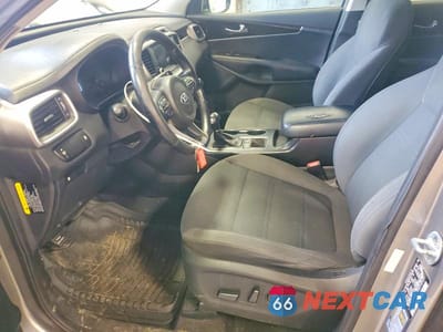 Zdjęcie 7 z 13 samochodu: 2017 KIA SORENTO LX VIN:5XYPG4A39HG192437 - miniatura