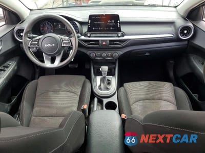 Zdjęcie 8 z 13 samochodu: 2023 KIA FORTE LXS VIN:3KPF24AD7PE608824 - miniatura