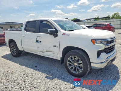Czwarte zdjęcie samochodu z boku: 2026 CHEVROLET SILVERADO K1500 LT VIN:2GCUKDED5T1107813 - miniatura