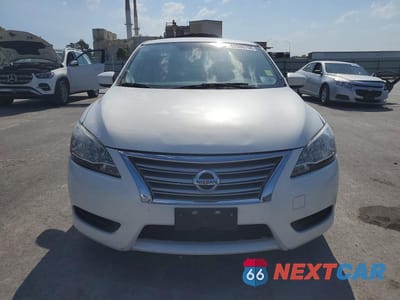 Piąte zdjęcie samochodu w środku: 2014 NISSAN SENTRA SV VIN:3N1AB7APXEL638790 - miniatura