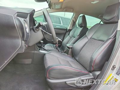 Zdjęcie 7 z 12 samochodu: 2017 TOYOTA COROLLA 50TH ANNIVERSARY SPECIAL EDITION VIN:5YFBURHE6HP614490 - miniatura