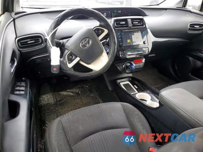 Zdjęcie 8 z 12 samochodu: 2016 TOYOTA PRIUS VIN:JTDKARFU5G3028583 - miniatura