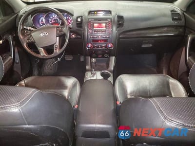 Zdjęcie 8 z 13 samochodu: 2011 KIA SORENTO EX VIN:5XYKUDA27BG129452 - miniatura
