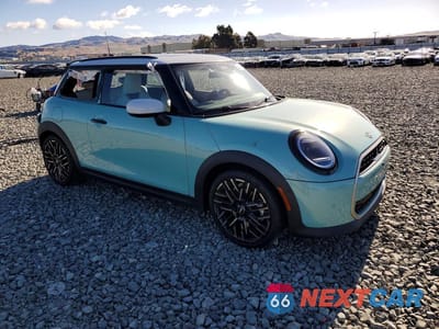 Czwarte zdjęcie samochodu z boku: 2025 MINI COOPER S VIN:WMW23GD0XS2X14368 - miniatura