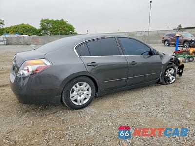 Trzecie zdjęcie samochodu z tyłu: 2012 NISSAN ALTIMA 2.5 VIN:1N4AL2AP4CN498770 - miniatura