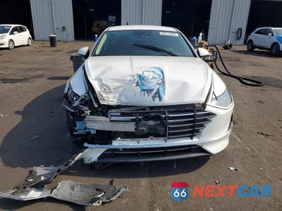 Piąte zdjęcie samochodu w środku: 2022 HYUNDAI SONATA SE VIN:5NPEG4JA9NH134144 - miniatura