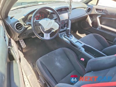 Zdjęcie 8 z 12 samochodu: 2016 TOYOTA SCION VIN:JF1ZNAA12G8703185 - miniatura
