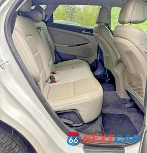 Zdjęcie 6 z 12 samochodu: 2018 HYUNDAI TUCSON SEL VIN:KM8J3CA41JU714885 - miniatura