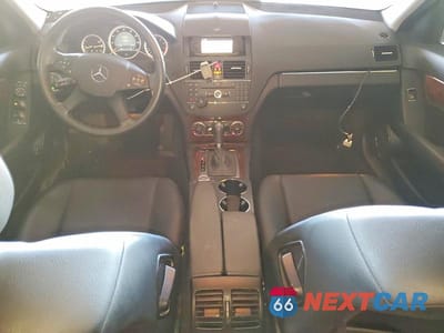 Zdjęcie 8 z 12 samochodu: 2008 MERCEDES-BENZ C 300 4MATIC VIN:WDDGF81X38F094249 - miniatura
