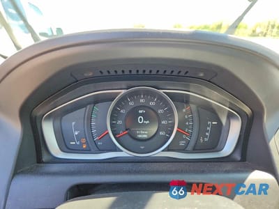 Zdjęcie 9 z 13 samochodu: 2017 VOLVO XC60 VIN:YV440MDJ9H2087521 - miniatura