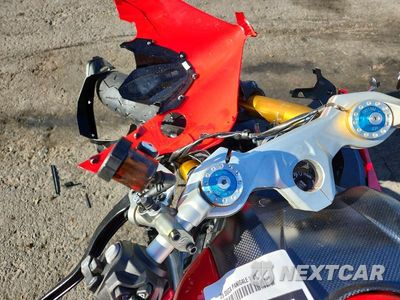 Zdjęcie 7 z 8 samochodu: 2025 DUCATI PANIGALE V2 VIN:ZDMHAU8T9SB001276 - miniatura