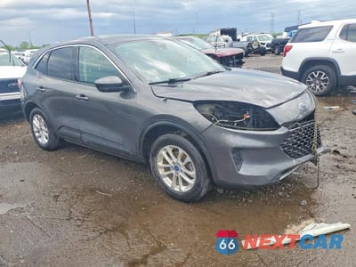 Czwarte zdjęcie samochodu z boku: 2020 FORD ESCAPE SE VIN:1FMCU9G66LUC30134 - miniatura
