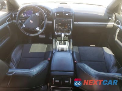 Zdjęcie 8 z 13 samochodu: 2009 PORSCHE CAYENNE GTS VIN:WP1AD29P79LA62431 - miniatura