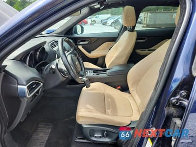 Zdjęcie 7 z 12 samochodu: 2019 JAGUAR F-PACE PREMIUM VIN:SADCJ2FX8KA366235 - miniatura