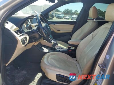Zdjęcie 7 z 13 samochodu: 2017 BMW X1 SDRIVE28I VIN:WBXHU7C31H5H36309 - miniatura