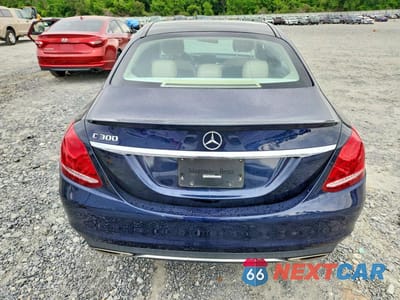 Zdjęcie 6 z 12 samochodu: 2016 MERCEDES-BENZ C 300 VIN:55SWF4JB6GU164069 - miniatura