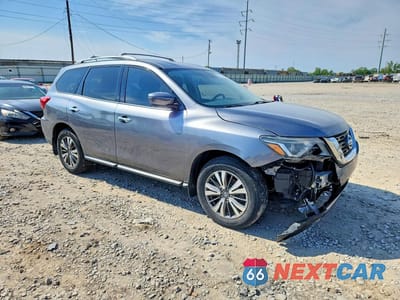 Czwarte zdjęcie samochodu z boku: 2017 NISSAN PATHFINDER SV VIN:5N1DR2MM8HC661040 - miniatura