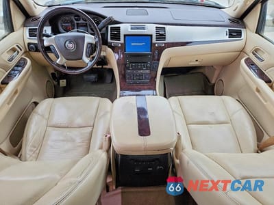 Zdjęcie 8 z 12 samochodu: 2007 CADILLAC ESCALADE EXT VIN:3GYFK62877G156742 - miniatura