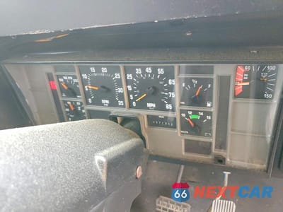Zdjęcie 8 z 10 samochodu: 1997 INTERNATIONAL 3000 3800 VIN:1HVBBABN0VH474955 - miniatura