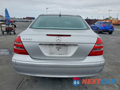 Zdjęcie 6 z 12 samochodu: 2003 MERCEDES-BENZ E 320 VIN:WDBUF65J73A186217 - miniatura