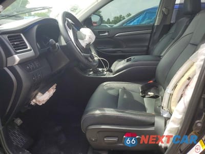Zdjęcie 7 z 13 samochodu: 2019 TOYOTA HIGHLANDER LIMITED VIN:5TDDZRFH2KS976659 - miniatura