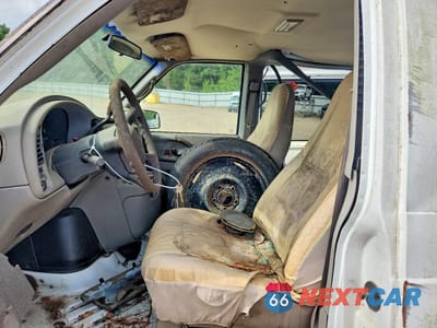Zdjęcie 7 z 13 samochodu: 2005 CHEVROLET ASTRO VIN:1GCDM19X55B133375 - miniatura