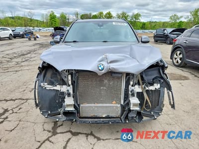 Piąte zdjęcie samochodu w środku: 2017 BMW X5 XDRIVE35I VIN:5UXKR0C39H0V81559 - miniatura