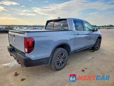 Trzecie zdjęcie samochodu z tyłu: 2022 HONDA RIDGELINE RTL VIN:5FPYK3F73NB503279 - miniatura