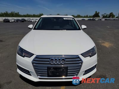 Piąte zdjęcie samochodu w środku: 2017 AUDI A4 PREMIUM VIN:WAUGNAF44HN005990 - miniatura
