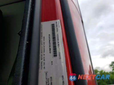 Zdjęcie 10 z 10 samochodu: 2023 VOLVO VNR SEMI TRUCK VIN:4V4WC9EGXPN614518 - miniatura