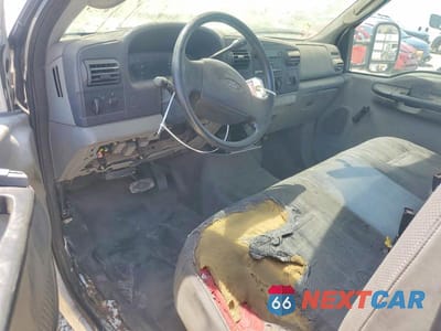 Zdjęcie 8 z 12 samochodu: 2006 FORD F250 SUPER DUTY VIN:1FDNF20536EB08261 - miniatura