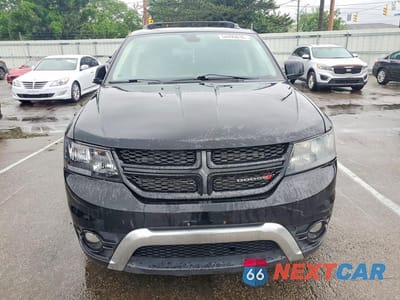 Piąte zdjęcie samochodu w środku: 2019 DODGE JOURNEY CROSSROAD VIN:3C4PDCGB4KT731676 - miniatura