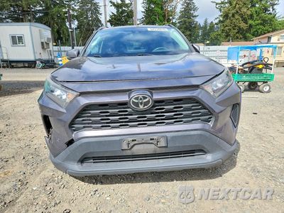 Piąte zdjęcie samochodu w środku: 2019 TOYOTA RAV4 LE VIN:JTMG1RFV8KJ013157 - miniatura