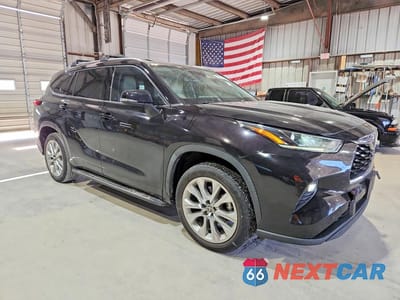 Czwarte zdjęcie samochodu z boku: 2020 TOYOTA HIGHLANDER LIMITED VIN:5TDYZRAH9LS022467 - miniatura
