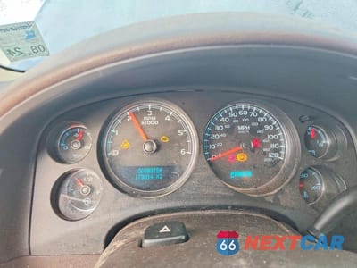 Zdjęcie 9 z 13 samochodu: 2008 GMC YUKON XL DENALI VIN:1GKFK66888J116433 - miniatura