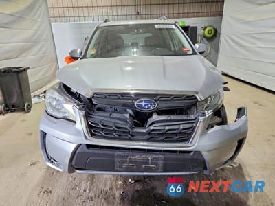Piąte zdjęcie samochodu w środku: 2017 SUBARU FORESTER 2.0XT PREMIUM VIN:JF2SJGEC6HH418112 - miniatura