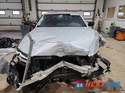 Piąte zdjęcie samochodu w środku: 2021 BMW 530 XI VIN:WBA13BJ04MCF15335 - miniatura