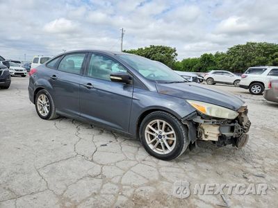 Czwarte zdjęcie samochodu z boku: 2015 FORD FOCUS SE VIN:1FADP3F21FL248391 - miniatura