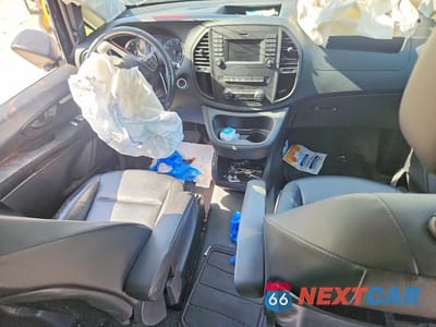 Zdjęcie 8 z 13 samochodu: 2018 MERCEDES-BENZ METRIS VIN:WD4PG2EE2J3347247 - miniatura
