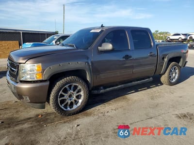 2007 CHEVROLET SILVERADO K1500 CREW CAB 2GCEK13M871571805 - główne zdjęcie licytacji z USA - miniatura