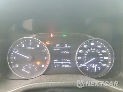 Zdjęcie 9 z 12 samochodu: 2017 HYUNDAI ELANTRA SE VIN:5NPD84LF9HH050637 - miniatura