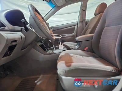 Zdjęcie 7 z 12 samochodu: 2005 TOYOTA CAMRY LE VIN:4T1BE32K55U983361 - miniatura