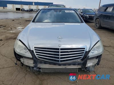 Piąte zdjęcie samochodu w środku: 2013 MERCEDES-BENZ S 550 4MATIC VIN:WDDNG9EB4DA535533 - miniatura