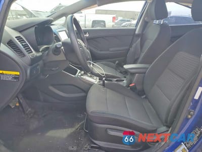 Zdjęcie 7 z 13 samochodu: 2018 KIA FORTE LX VIN:3KPFL4A79JE170418 - miniatura