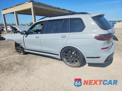 Drugie zdjęcie samochodu z przodu: 2026 BMW X7 XDRIVE40I VIN:5UX23EM02T9328509 - miniatura