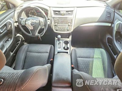 Zdjęcie 8 z 12 samochodu: 2018 NISSAN ALTIMA VIN:1N4AL3AP1JC296161 - miniatura