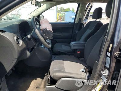 Zdjęcie 7 z 13 samochodu: 2015 JEEP COMPASS SPORT VIN:1C4NJDBB7FD316540 - miniatura